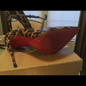 So Kate Christian Louboutin, Size 38 (7 US)
